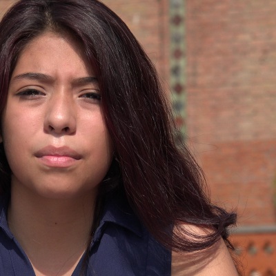 Sad young woman | Shutterstock, cheapbooks