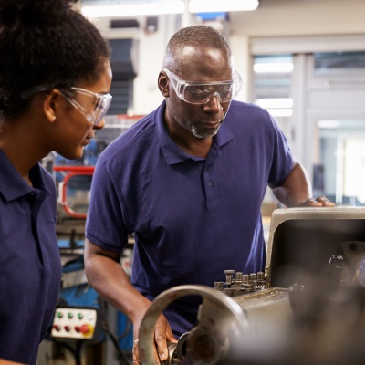 Woman apprentice, Shutterstock | Monkey Business Images