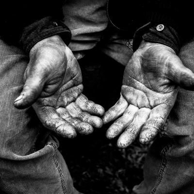 farm%20worker%20rough%20hands_Jed%20Share%20Kaoru%20Share_Getty